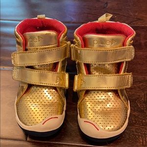 Gold toddler PLAE sneakers for girls